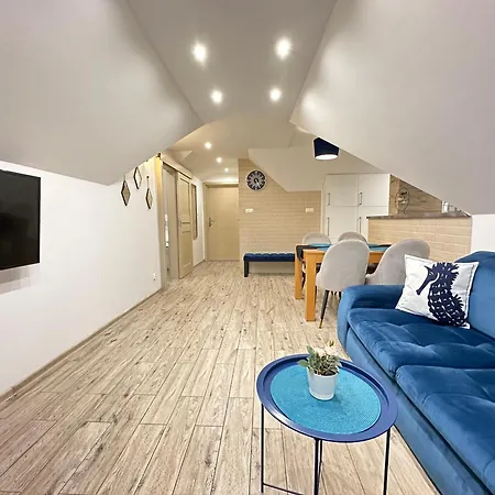 Maximus בית הארחה *